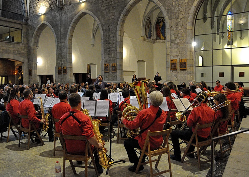 La Girona Banda Band en una actuació.