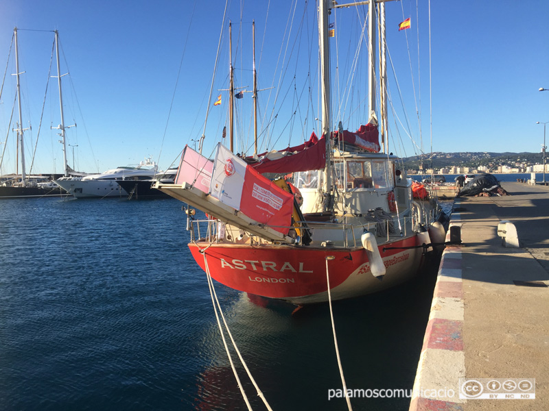 El vaixell Astral, de l’ONG Proactiva Open Arms, en una visita a Palamós.