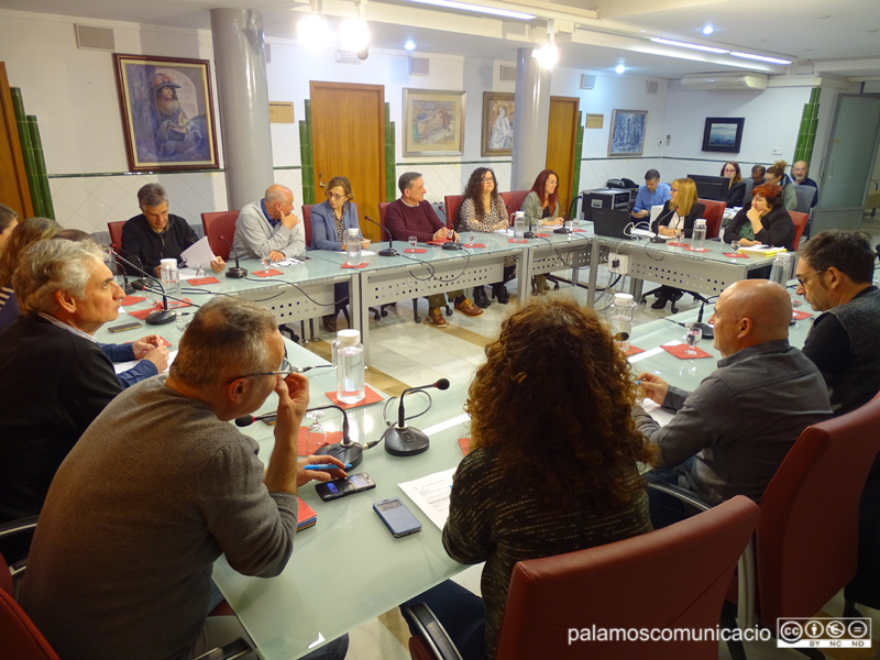 Ple de l'Ajuntament de Palamós celebrat ahir.