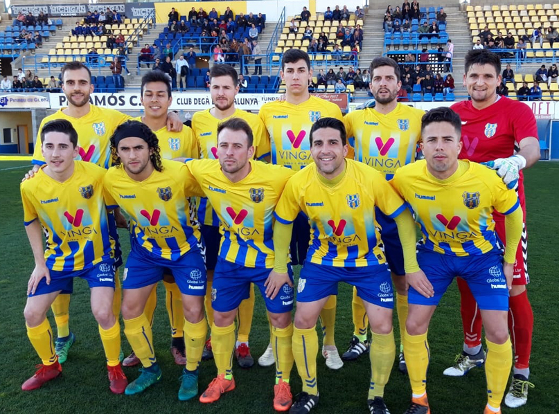 L'equip titular del Palamós en el partit disputat contra el Lloret. (Foto: Sergi Cortés) 
