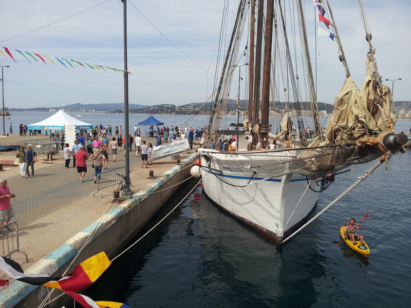 El pailebot Santa Eulàlia, al port de Palamós.