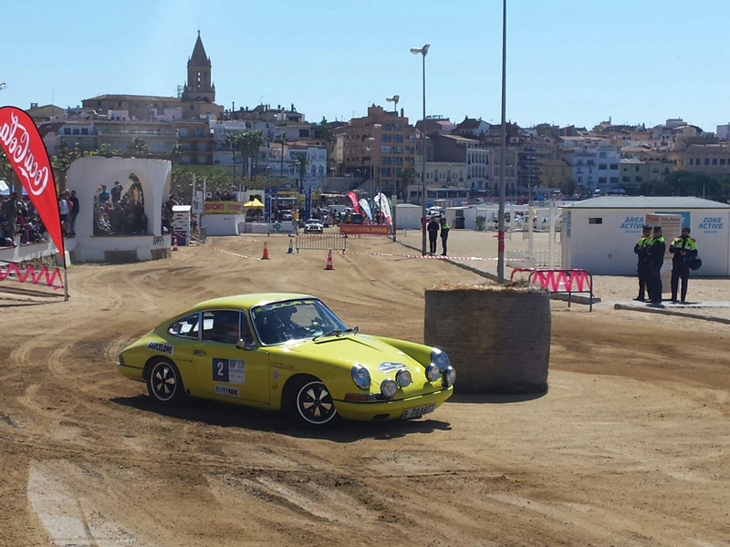 L'espectacular eslàlom a l'aparcament de la platja Gran és una de les atraccions del ral·li.