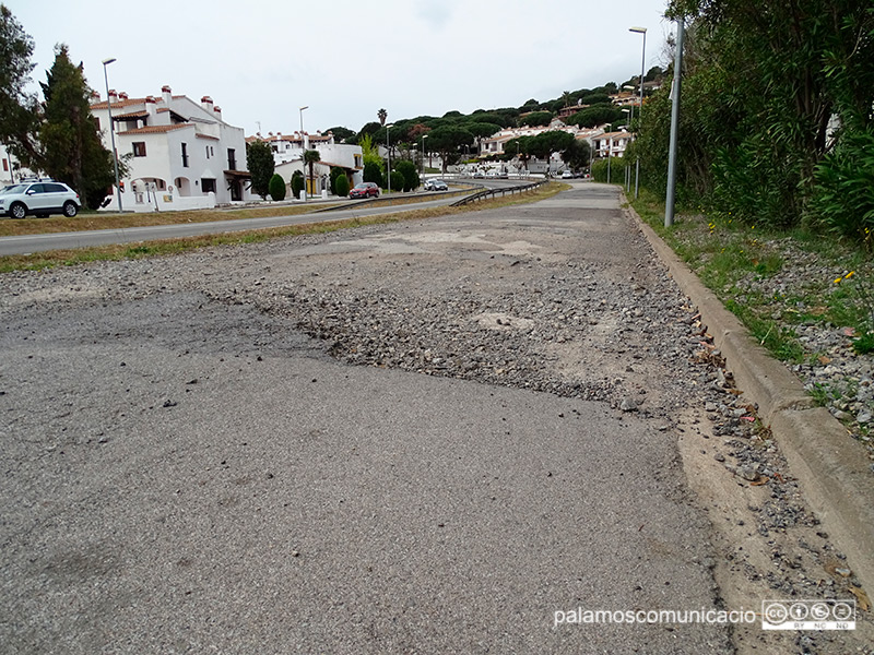 Mal estat dels carrers al sector del Mas Vilar.