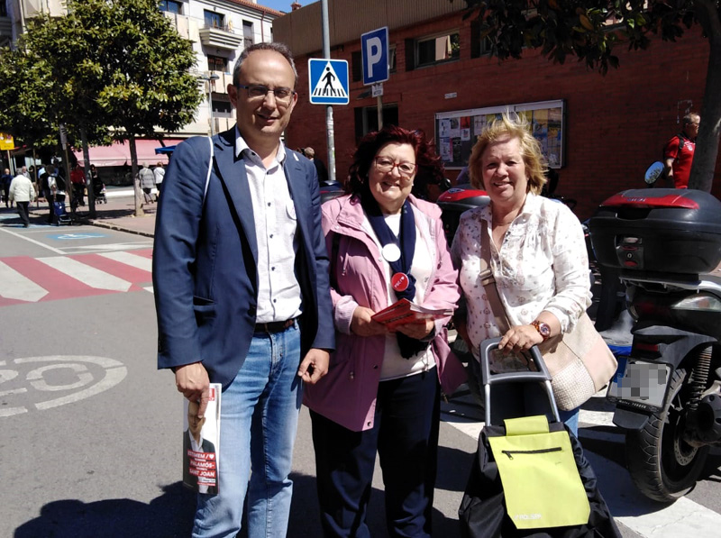 El cap de llista del PSC Josep Coll, avui al mercat.