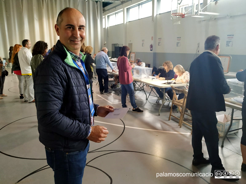 Joan Solés (PP) ha votat a la Nau dels 50 metres.