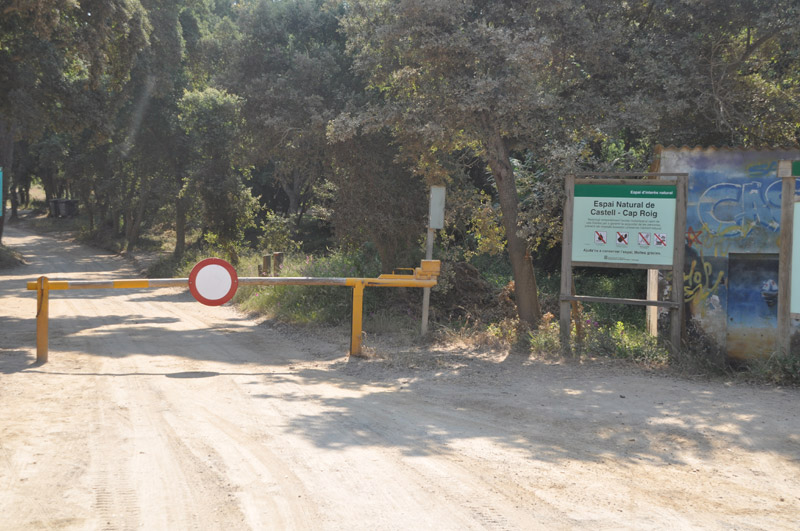 El camí de cala Estreta quedarà tancat al trànsit rodat durant l'estiu.