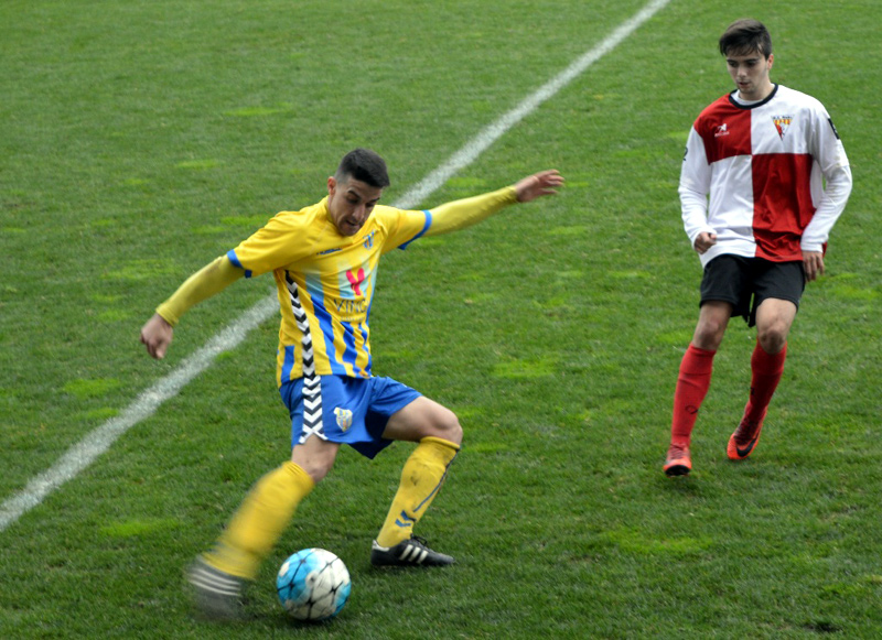 Sergio García, en un partit de la passada temporada. (Foto: S. Cortés fanspalamoscf.com).
