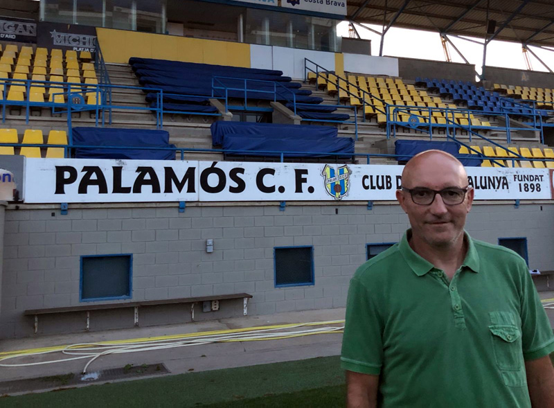 Ramon Monràs torna al Palamós nou anys després, en aquesta ocasió com a assistent de Joan Mármol. (Foto: Palamós CF).