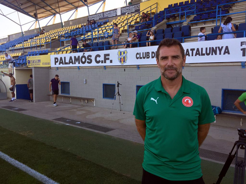 Jordi Condom va tornar ahir a Palamós, com a assistent de l'Al-Arabi Sports Club. (Foto: Ramon Ribas).