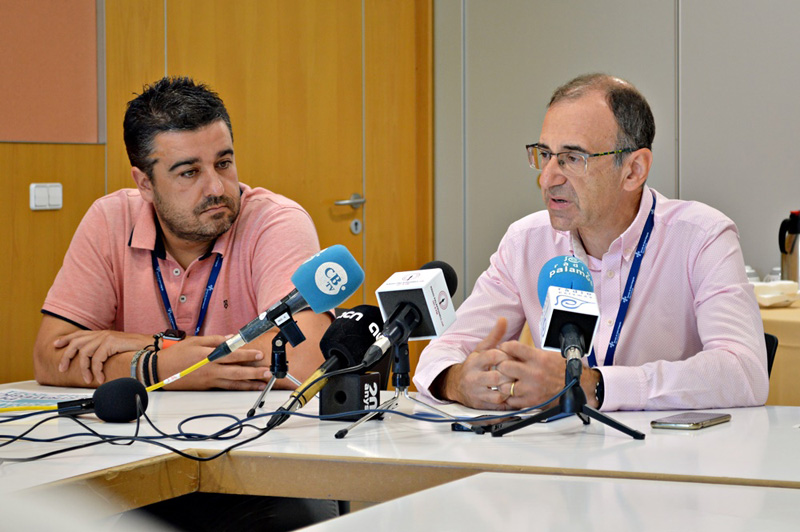 Xavier Pérez, a la dreta, en la roda de premsa d'avui. (Foto: SSIBE).
