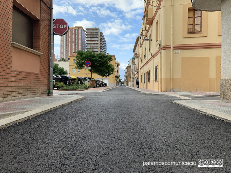 El carrer de Carmel, un dels carrers afectats per les obres de l'Eixample, aquest matí.