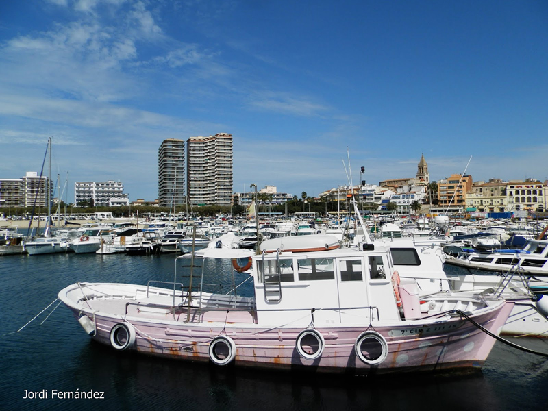 Temps assolellat i alguns altocúmuls, el passat dijous 19 de setembre al migdia. (Foto: J. Fernández tempspalamos.blogspot.com).