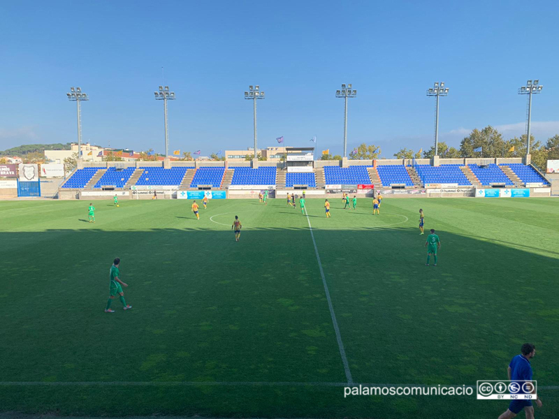 El Palamós CF ha guanyat el quart partit de la temporada davant el Lloret (2-1)