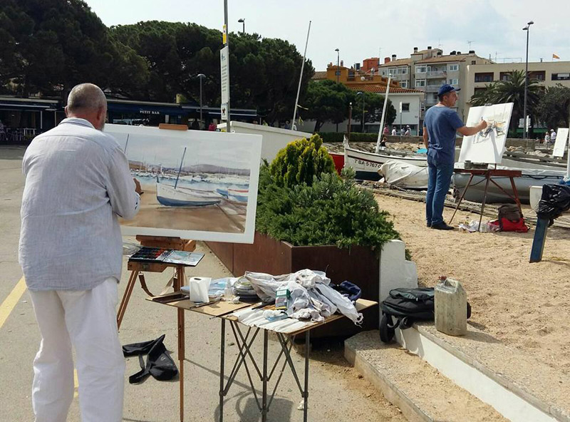 Una de les activitats de dissabte serà una mostra de pintura a l'aire lliure, a la platja. (Foto: Cercle Artístic de Palamós).