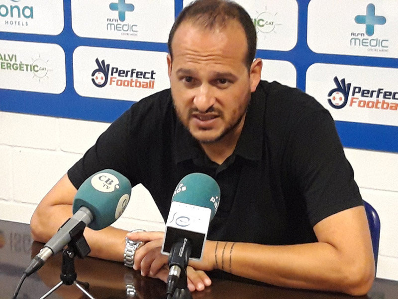 Joan Mármol, entrenador del Palamós CF, en una roda de premsa.