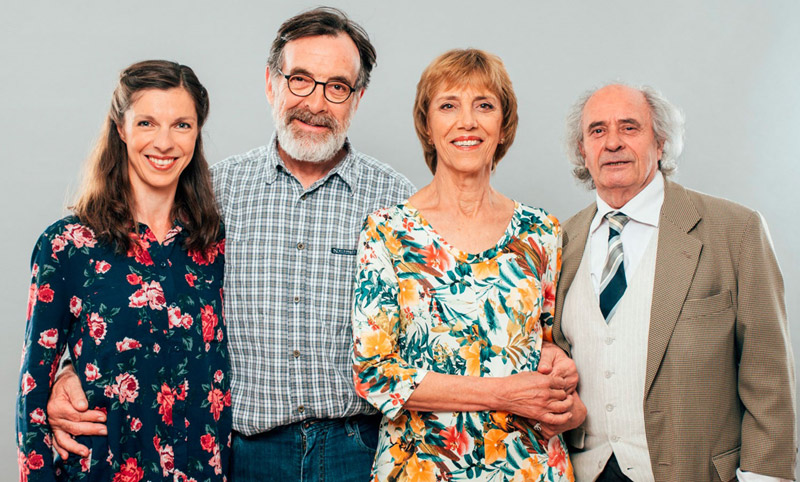 El repartiment de l'obra 'Un dia qualsevol'. (Foto: lavillarroel.cat)