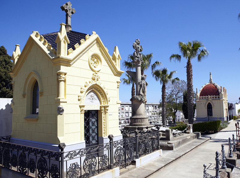 Les visites permetran veure panteons i sepultures. (Foto: Jordi Geli. Museu de la Pesca).