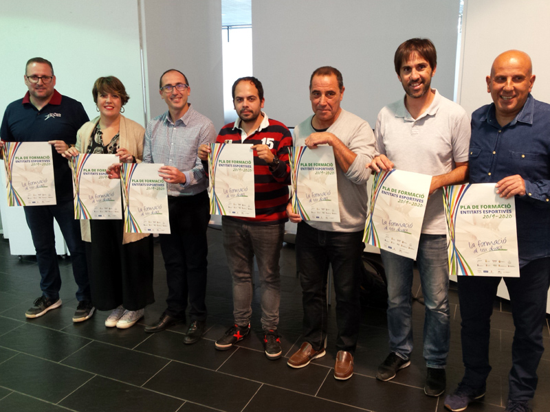 Presentació del Pla de formació per a entitats esportives a la Biblioteca de Palamós. (Foto: Ajuntament de Palamós).