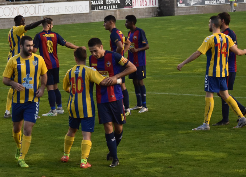 Imatge del darrer partit del Palamós a casa, davant l'Escala. (Foto: Sergi Cortés).