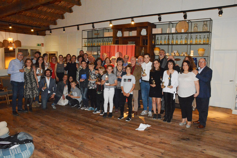 Els premiats de la primera edició del Concurs de Teatre Amateur Arturo Mundet. (Foto: Ajuntament de Calonge i Sant Antoni).