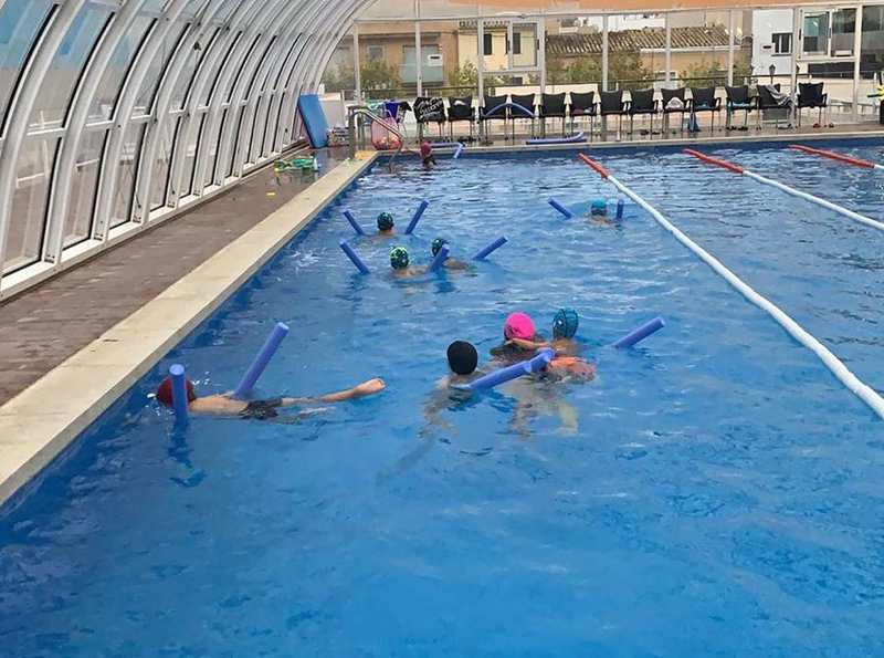 Una activitat del Club Natació Palamós, a les instal·lacions del Club Esportiu.