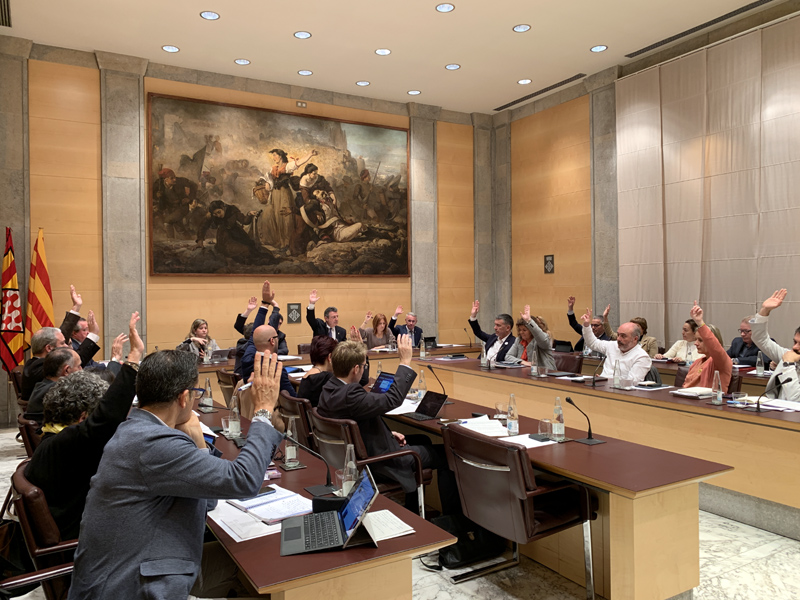 Votació sobre els pressupostos durant el Ple de la Diputació. (Foto: Diputació de Girona).