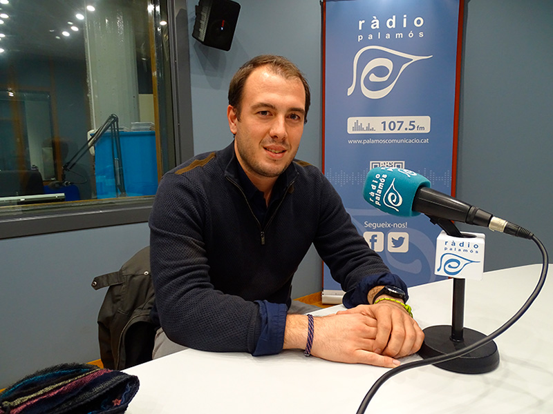 Josep Rochés, avui als estudis de Ràdio Palamós.