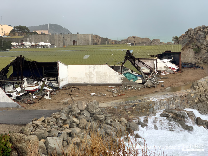 Un aspecte de la destrossa en les naus del CNCB.