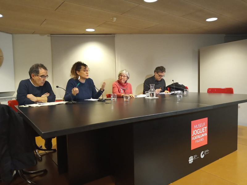 L’acte d’avui ve precedit per una Taula Rodona celebrada el passat 24 de gener a Figueres. (Foto: CUP Palamós - Vila-romà).