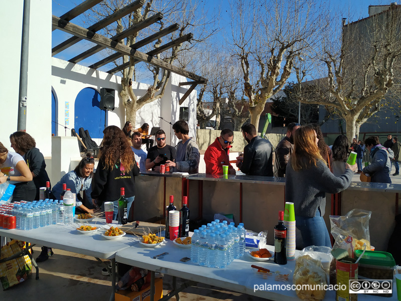 Són peticions que realitzen entitats del municipi que han d'organitzar activitats a l'espai públic, com la festa de Les Folloneres el passat mes de de