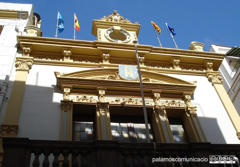 La Casa de la Vila està tancada al públic.