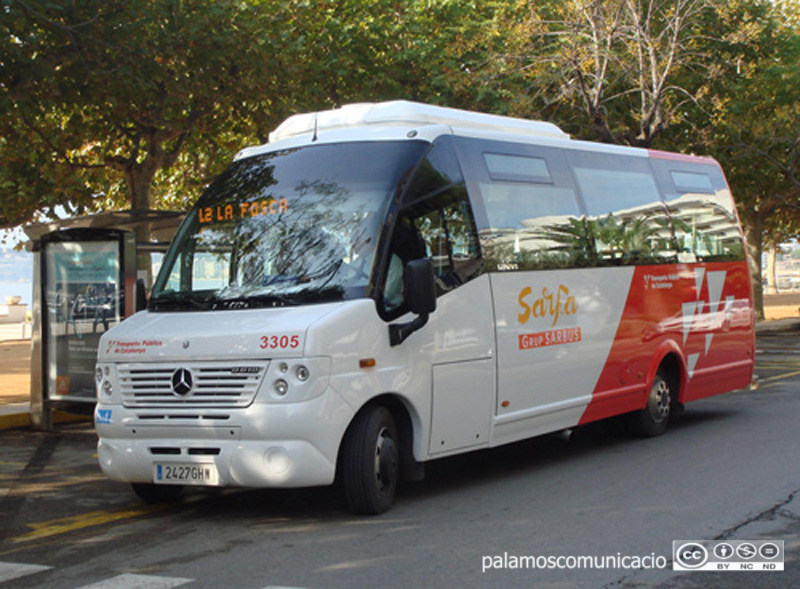 Els autobusos accepten només ocupar una tercera part de la seva capacitat.