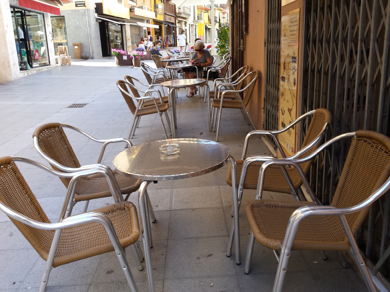 L'objectiu és garantir l'esponjament de la superfície ocupada per les terrasses, amb la finalitat de garantir les distàncies de seguretat. (Foto: Ajun