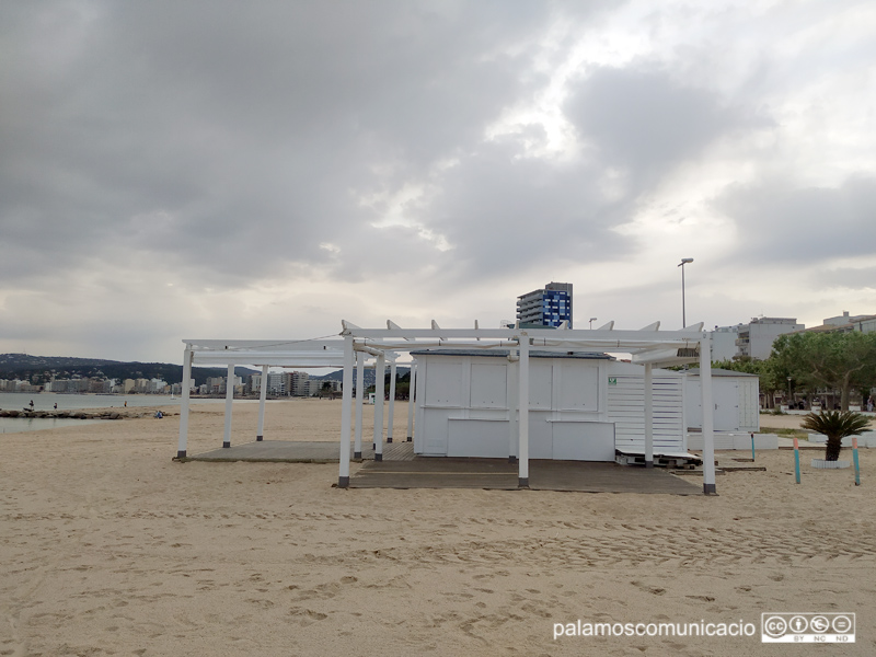 Donaran més espai a les terrasses dels xiringuitos.