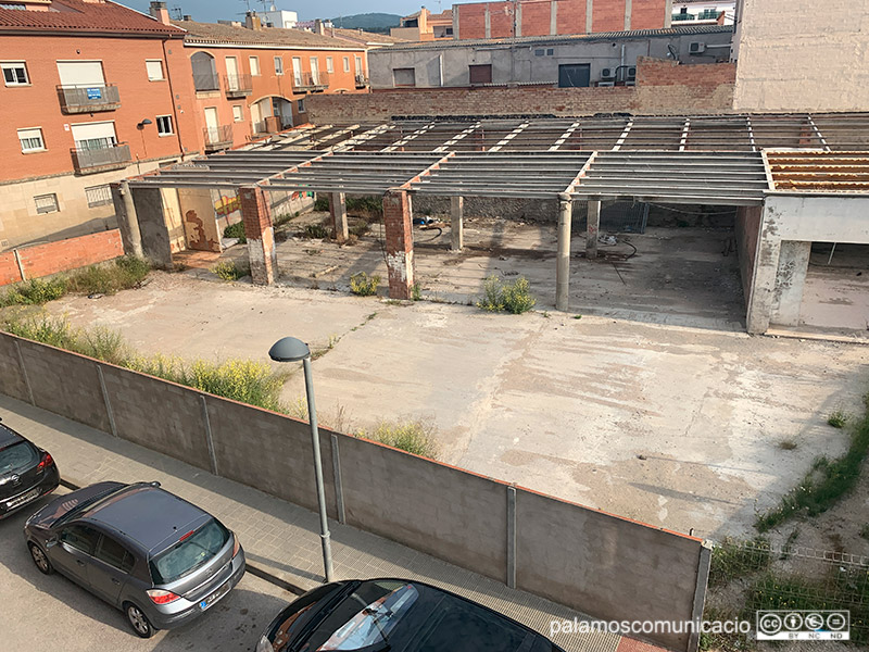 Solar al carrer de Josep Joan.