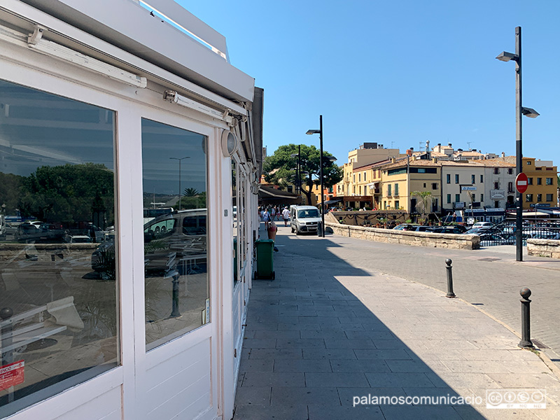 Bars i restaurants a la zona de la Planassa de Palamós.