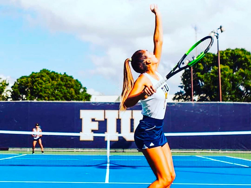 Marina Alcaide, del Club Tennis Vic, va ser la guanyadora en categoria femenina. (Foto: instagram.com/tennispadelpippers)