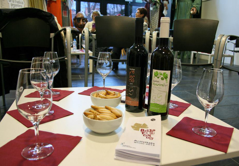 En el decurs de la xerrada hi haurà una degustació de vins de la DO Empordà. (Foto: Biblioteca Lluís Barceló i Bou).
