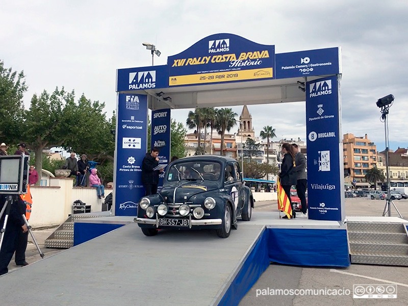 Imatge de l'any passat d'un dels vehicles participants en el Rally Costa Brava Històric.