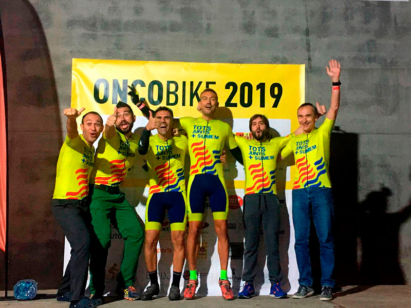 Participants de l'Oncobike a l'edició de l'any passat. (Foto: SSIBE).