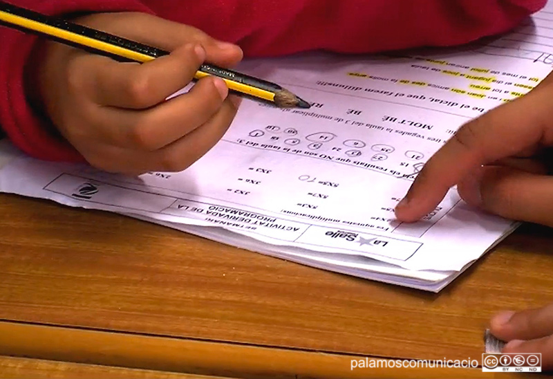 El voluntariat educatiu ha ajudat a més de 300 infants en els sis anys en què s'ha dut a terme.