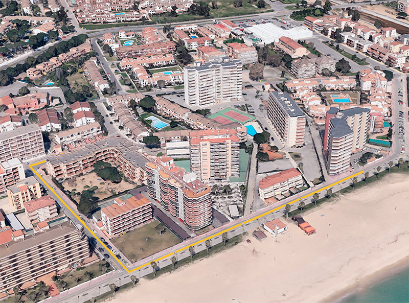 De color groc, el tram d'actuació que ha fet Endesa a Sant Antoni de Calonge. (Foto: Google Earth).