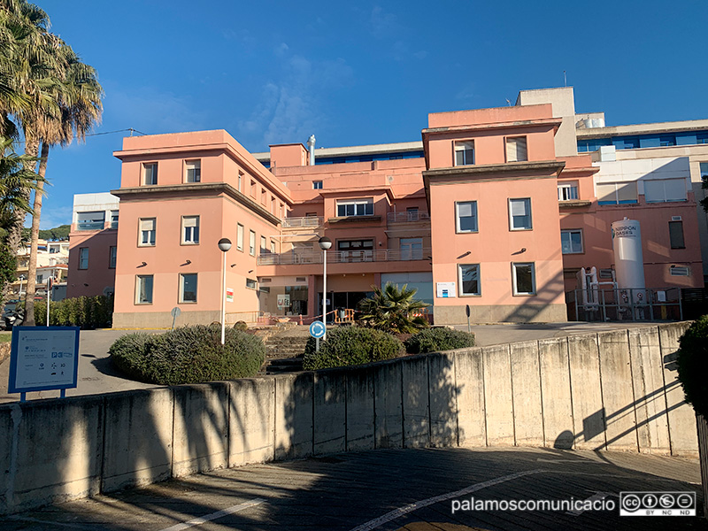 L'hospital de Palamós té a dia d'avui 32 persones ingressades per COVID-19.