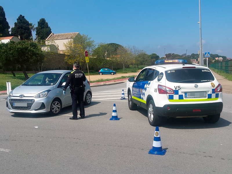 Imatge d'un control de la Policial Local de Palamós.