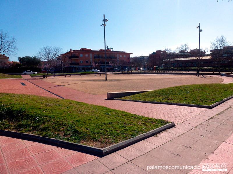 La plaça de Josep Sarquella.