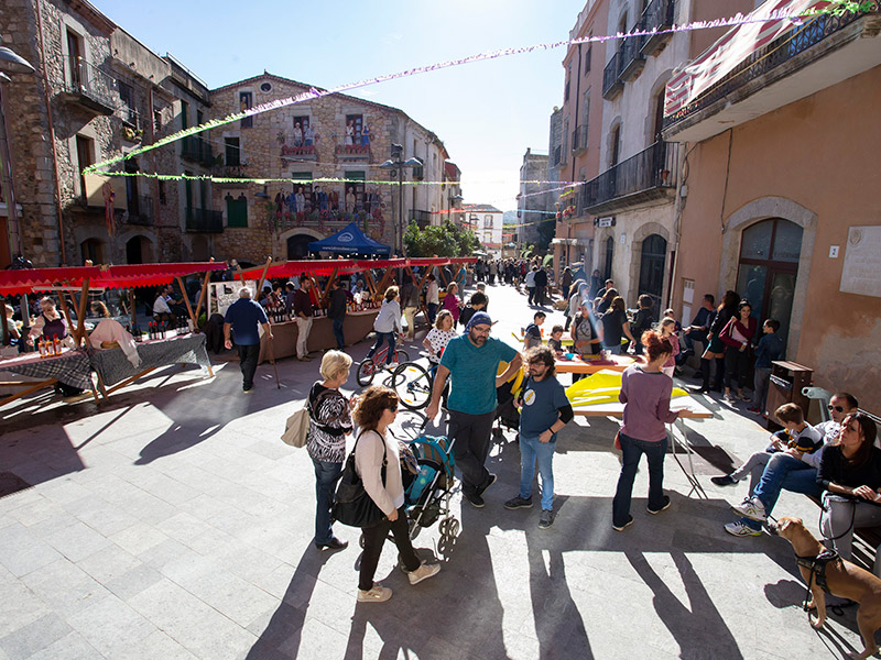 La plaça Major de Calonge. (Foto: Ajuntaent de Calonge i Sant Antoni).