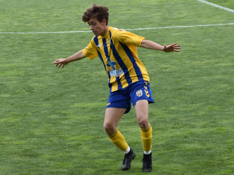 El davanter Joel Ferrer ja havia jugat en dos altres partits amb el Palamós. (Foto: Chechi Cortés).