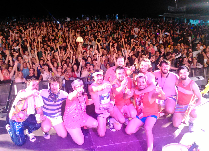 Imatge d'arxiu d'un concert de l'Orquestra Di-Versiones a la zona de Barraques. (Foto: Orquestra Di-Versiones).