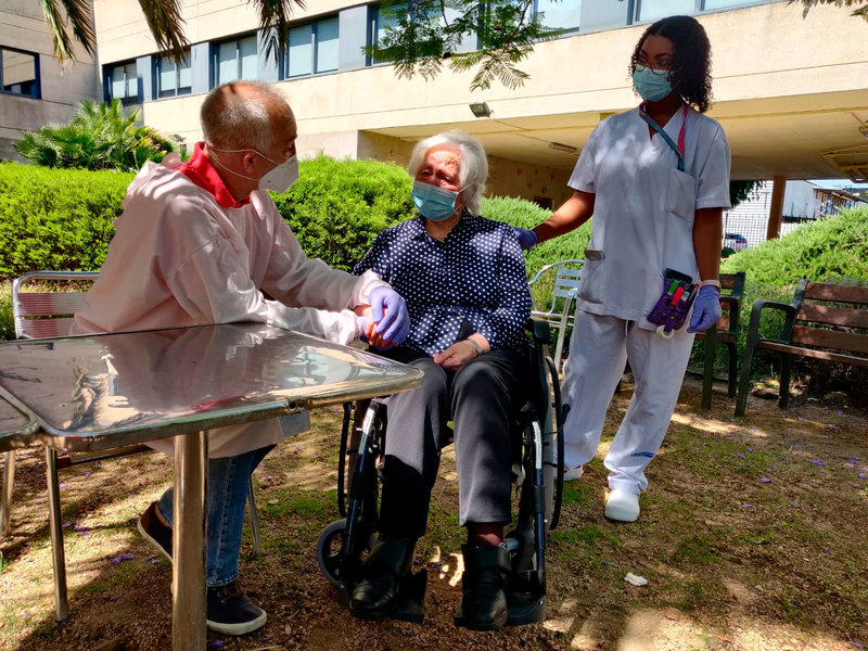 Les visites les poden fer persones amb la pauta completa de vacunació o que hagin passat la COVID fa menys de 90 dies. (Foto: SSIBE).