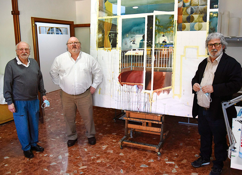 D’esquerra a dreta, Joquín Ureña, Jordi Soler, alcalde de Calonge i Sant Antoni, i Juan José Gallardo, coordinador de les exposicions.